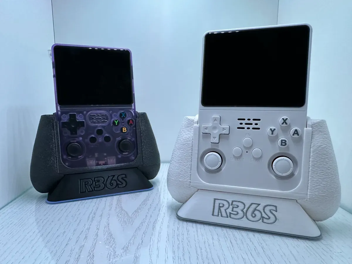 Stands, Mounts & Keycaps